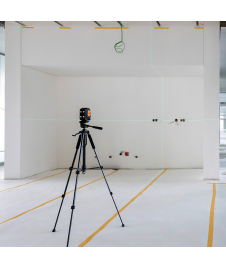 Utilisation-Laser-2-plans-lumière-verte-GEO1X-GREEN-trepied-1